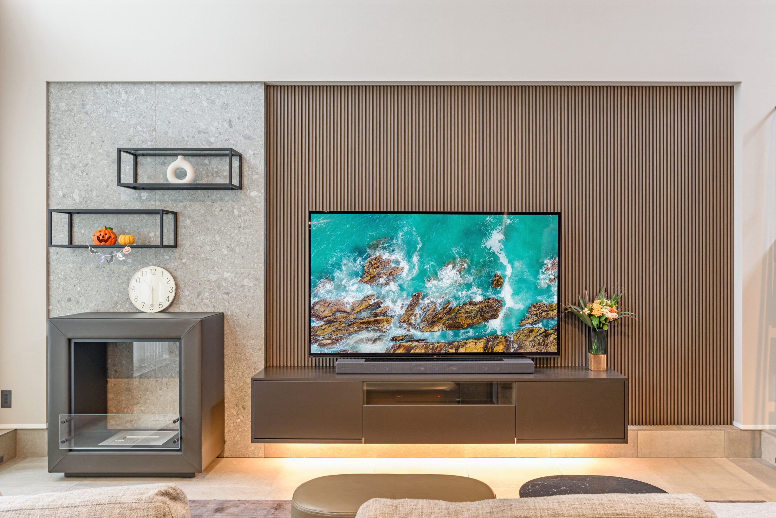テレビボード